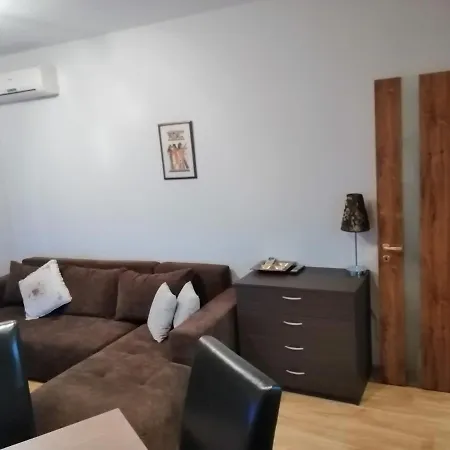 Niki Apartament