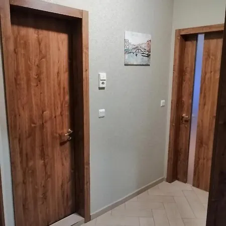 Niki Apartament *